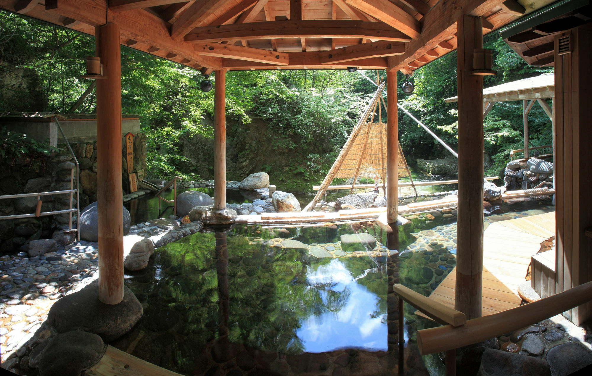 Sakunami Onsen Yuzukushi Salon Ichinobo Sendai Esterno foto